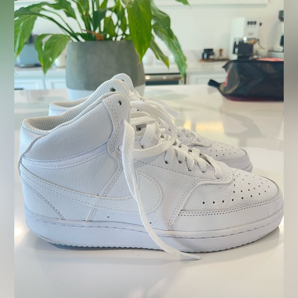 Nike Shoes - Nike Court Vision Mid Size 7